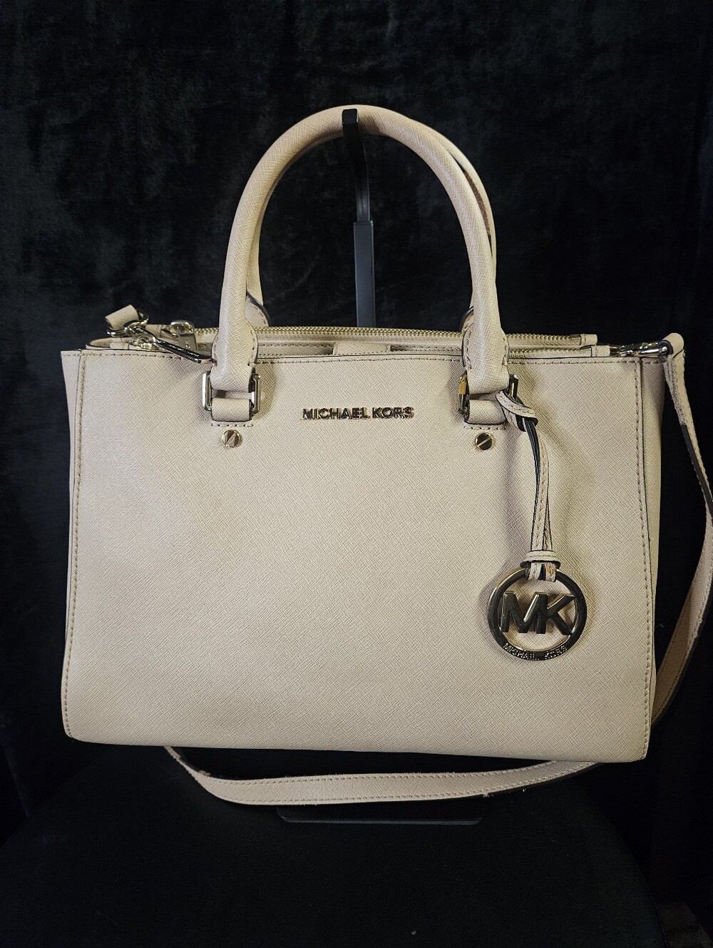 Michael Kors Medium Sutton Leather Satchel
